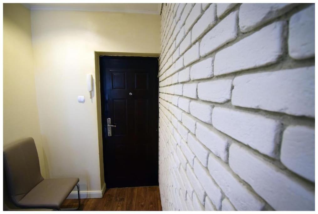 Color 24 Apartament VII Stalowa Wola Bagian luar foto